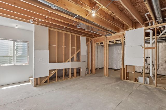 1377 S 91st Street, West Des Moines, IA 50266