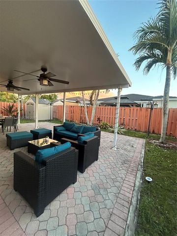 14624 SW 181st Ter 0, Miami, FL 33177