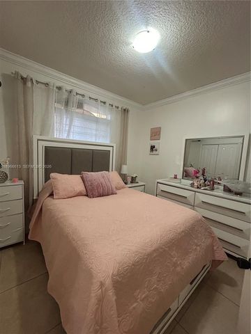 14624 SW 181st Ter 0, Miami, FL 33177