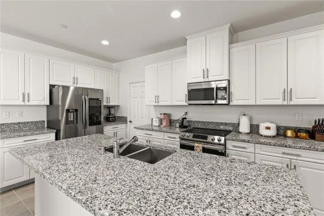 4398 Cadence Way, Oceanside, CA 92057