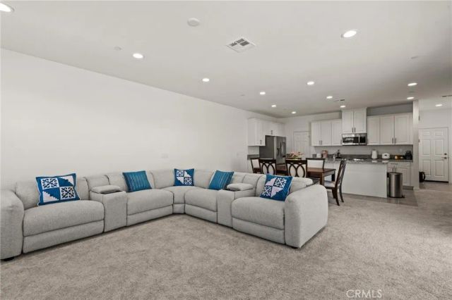 4398 Cadence Way, Oceanside, CA 92057