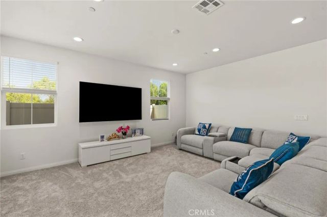 4398 Cadence Way, Oceanside, CA 92057