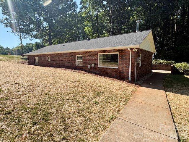 254 Beechwood Farm Road, Statesville, NC 28625
