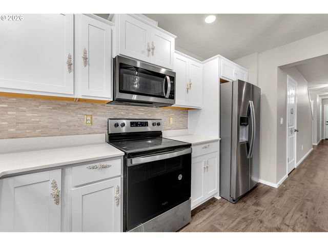 2933 N 3RD Way, Ridgefield, WA 98642