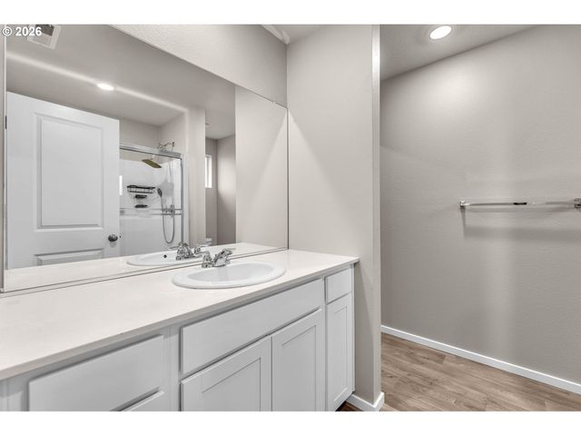 2933 N 3RD Way, Ridgefield, WA 98642