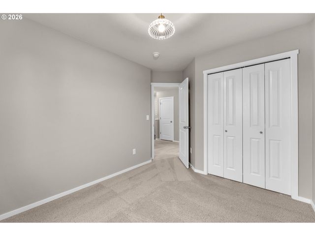 2933 N 3RD Way, Ridgefield, WA 98642