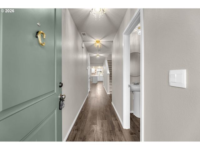 2933 N 3RD Way, Ridgefield, WA 98642