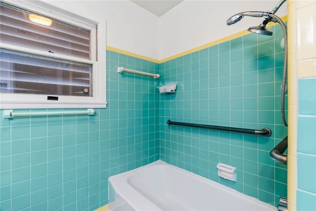 941 Grant Pl, Corpus Christi, TX 78411