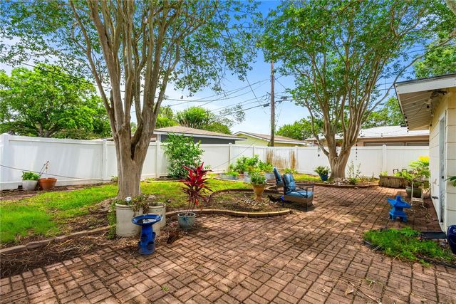 941 Grant Pl, Corpus Christi, TX 78411