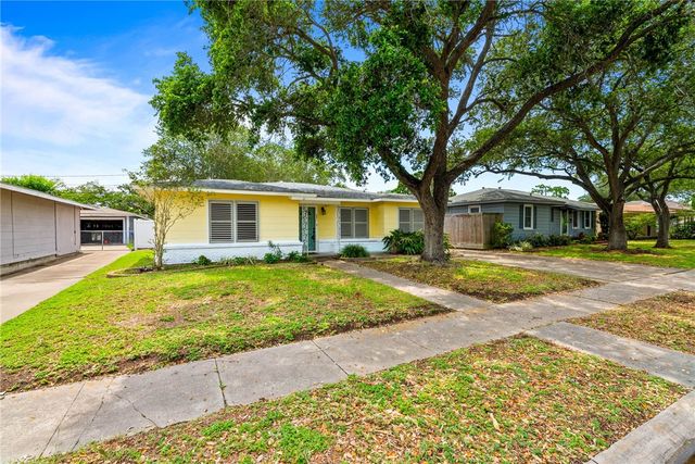 941 Grant Pl, Corpus Christi, TX 78411