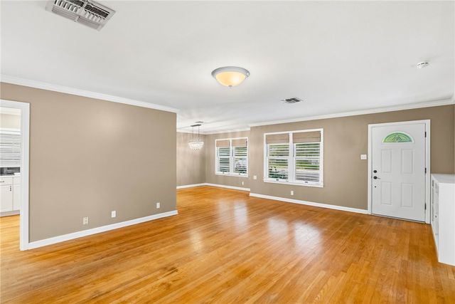 941 Grant Pl, Corpus Christi, TX 78411