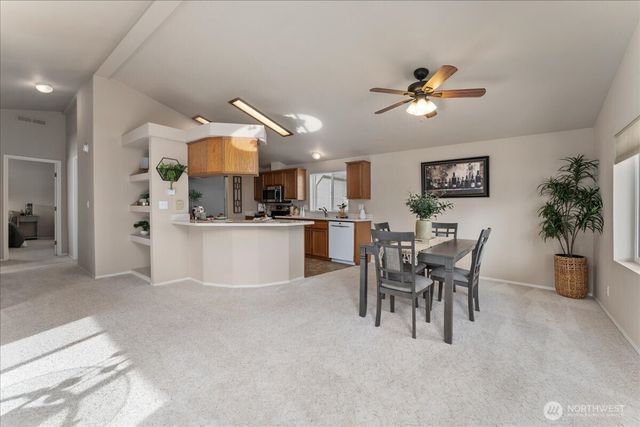 565 Sunday Drive, East Wenatchee, WA 98802