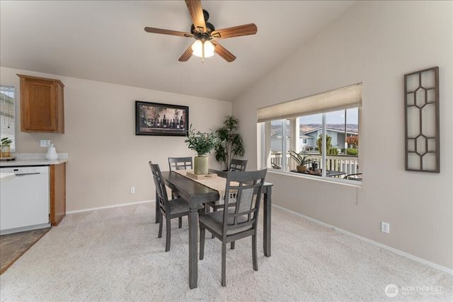 565 Sunday Drive, East Wenatchee, WA 98802