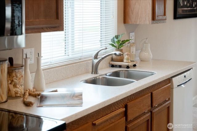 565 Sunday Drive, East Wenatchee, WA 98802