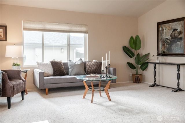 565 Sunday Drive, East Wenatchee, WA 98802