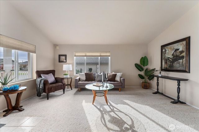 565 Sunday Drive, East Wenatchee, WA 98802