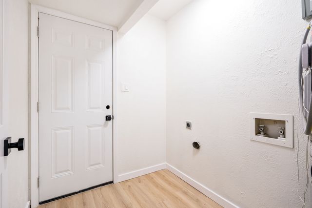 2608 Sprucewood Lane, Euless, TX 76039