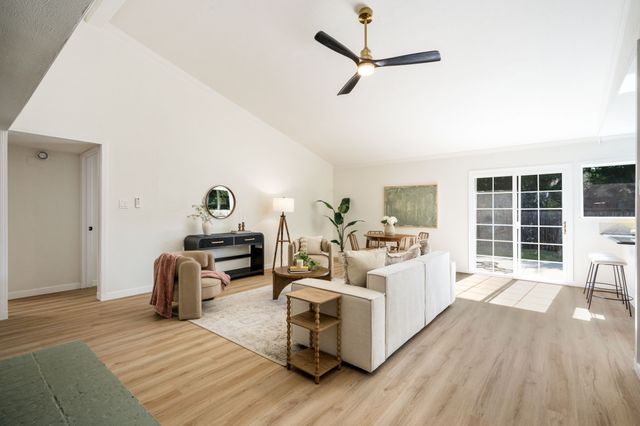 2608 Sprucewood Lane, Euless, TX 76039