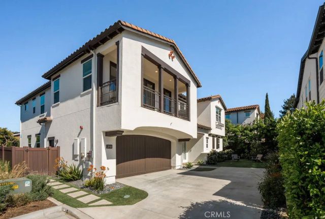 310 Costa Bella Court, Costa Mesa, CA 92627