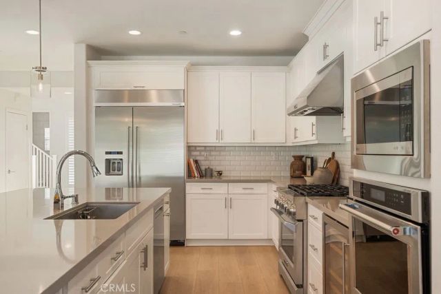 310 Costa Bella Court, Costa Mesa, CA 92627