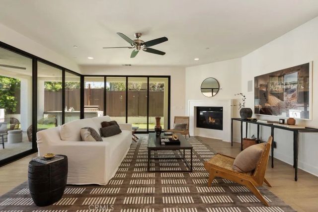 310 Costa Bella Court, Costa Mesa, CA 92627