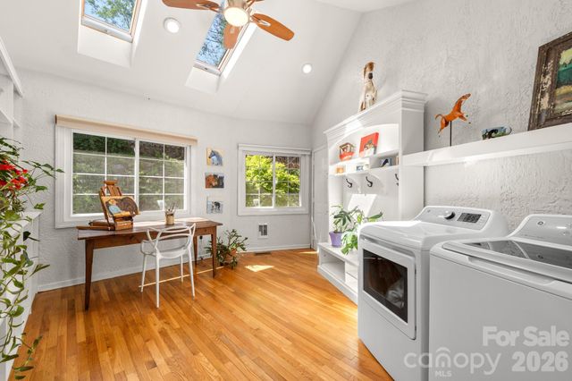 43 Martindale Road, Asheville, NC 28804