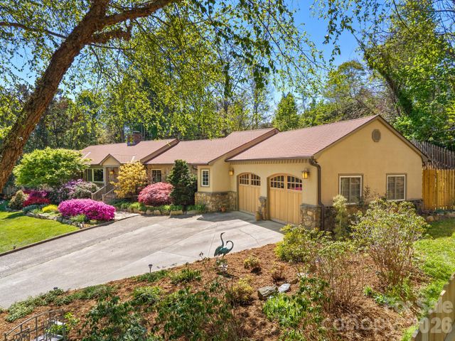 43 Martindale Road, Asheville, NC 28804