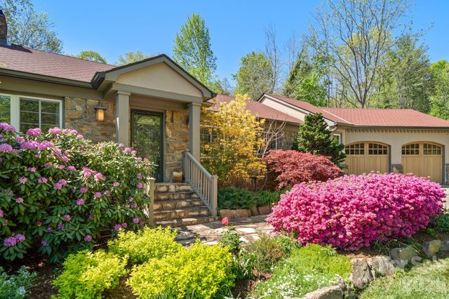 43 Martindale Road, Asheville, NC 28804