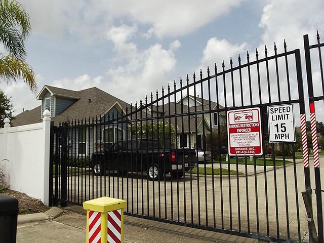 2801 Sand Dune Drive, Seabrook, TX 77586