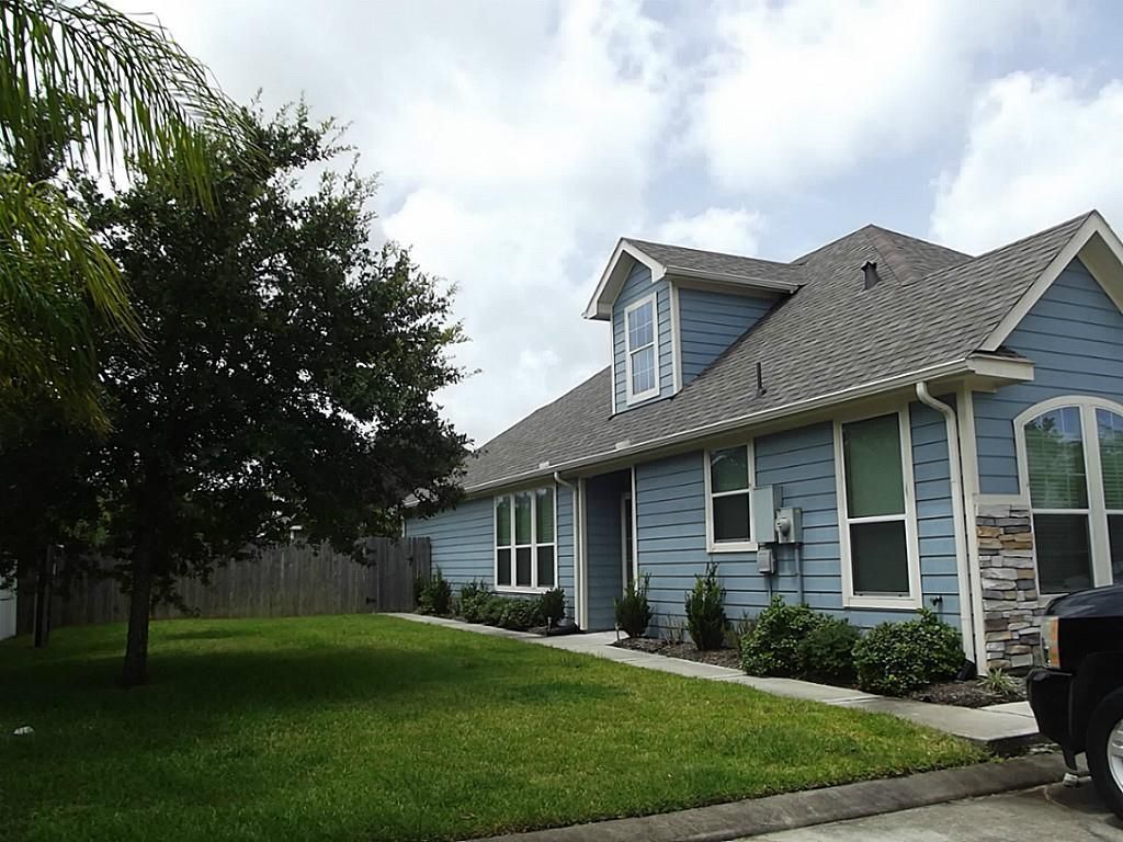 2801 Sand Dune Drive, Seabrook, TX 77586