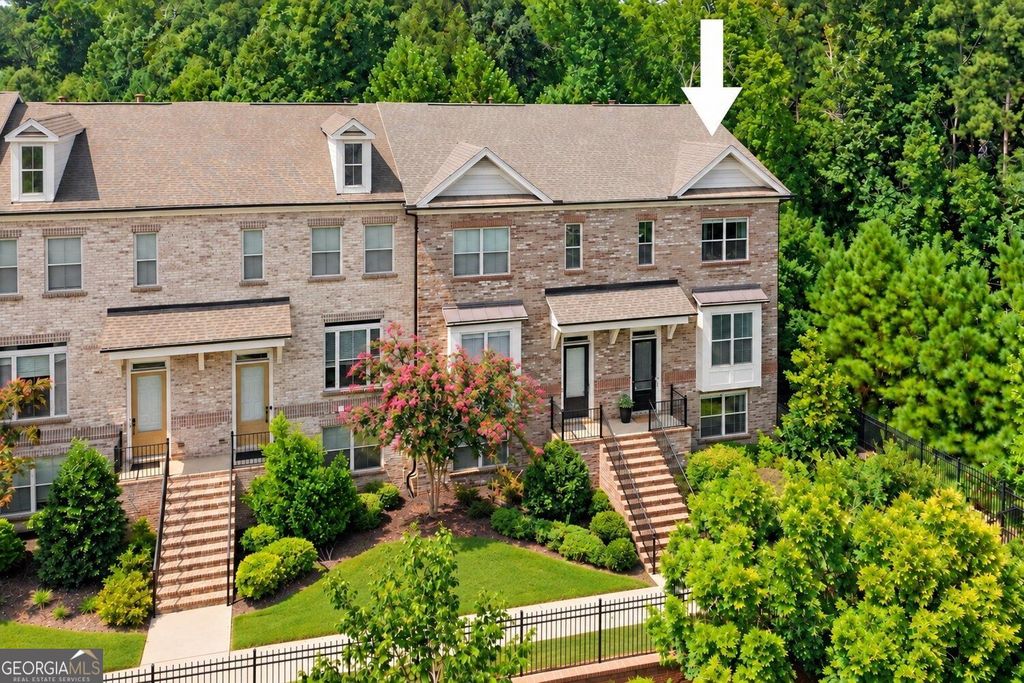 1016 Township Square, Alpharetta, GA 30022 — exterior