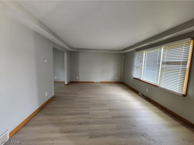798 Devitt Avenue, Campbell, OH 44405