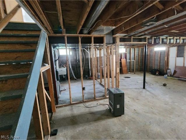 798 Devitt Avenue, Campbell, OH 44405