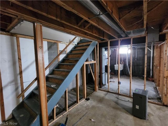 798 Devitt Avenue, Campbell, OH 44405