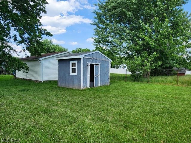 798 Devitt Avenue, Campbell, OH 44405