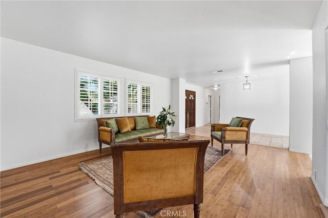 330 Moore, San Dimas, CA 91773