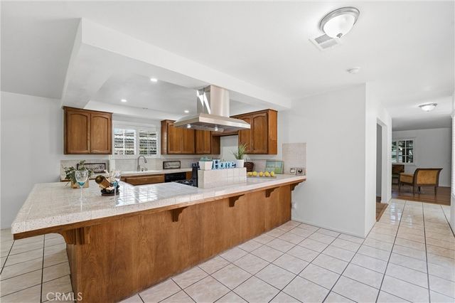 330 Moore, San Dimas, CA 91773