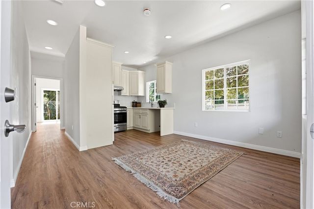 330 Moore, San Dimas, CA 91773