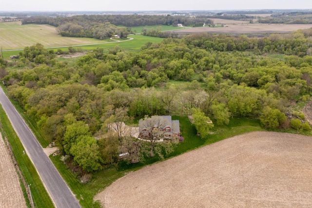 470 York Center Road, Waterloo, WI 53594