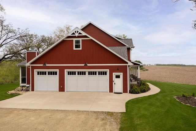 470 York Center Road, Waterloo, WI 53594
