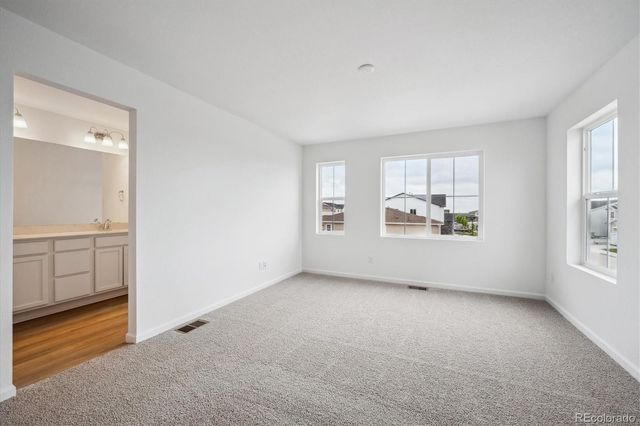 580 Douglas Fir Place, Johnstown, CO 80534