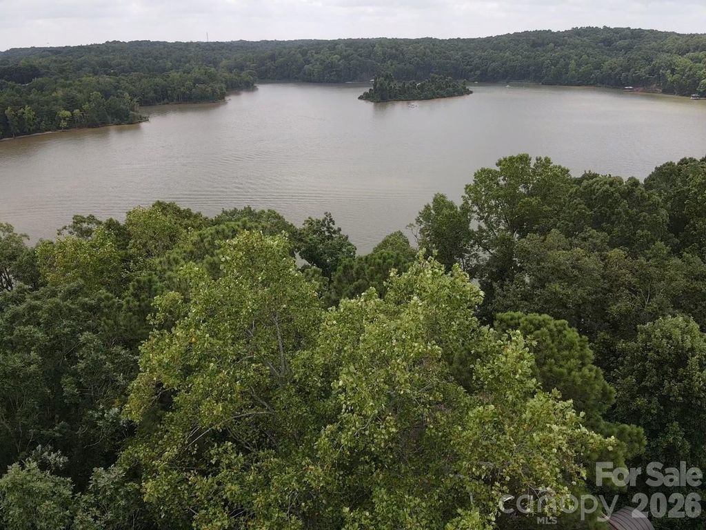 3235 Lake Pointe Drive, Belmont, NC 28012