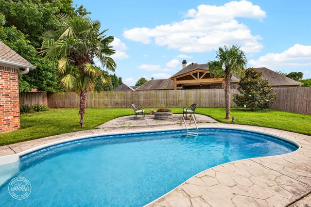457 Grand Oaks Drive, Shreveport, LA 71106