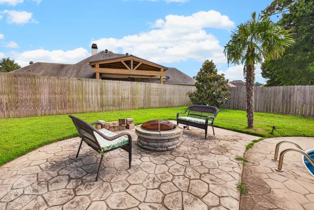 457 Grand Oaks Drive, Shreveport, LA 71106