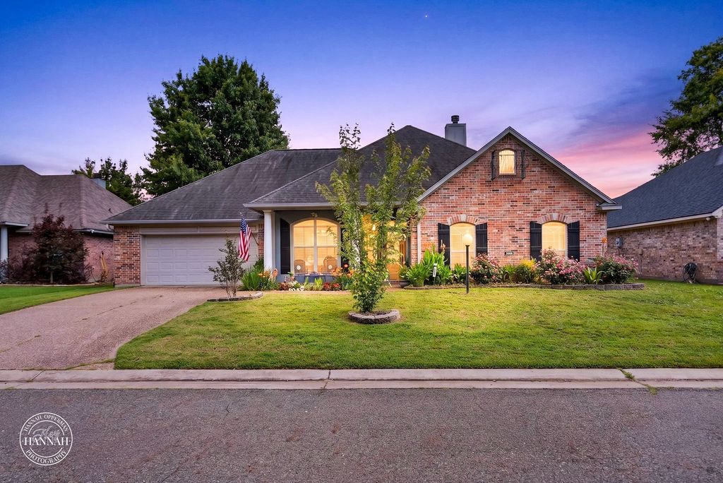 457 Grand Oaks Drive, Shreveport, LA 71106