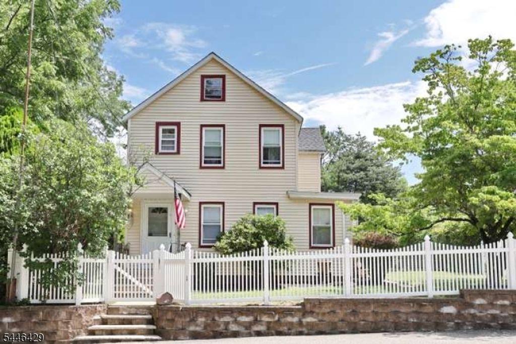 24 New St, Butler Boro, NJ 07405 — exterior