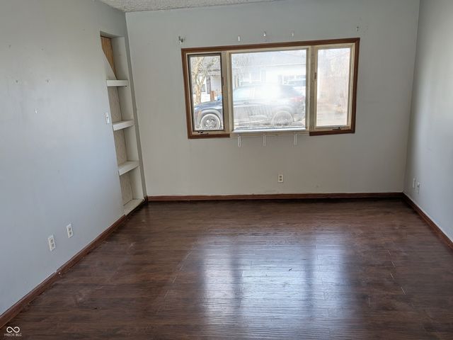 1033 E 3rd Street, Greenfield, IN 46140