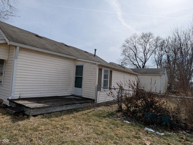 1033 E 3rd Street, Greenfield, IN 46140