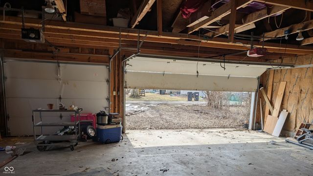 1033 E 3rd Street, Greenfield, IN 46140