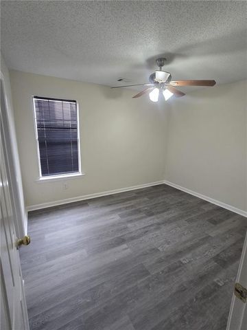 6018 Creekerton Boulevard, Mcdonough, GA 30252